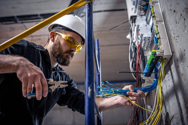 Best Electrical Outlet Repair  in Bayport, NY